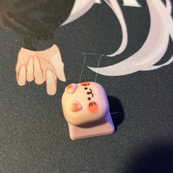 Cute Pink Artisan Keycap, kawaii animal for mechanical keyboard - Picture 6 of 7
